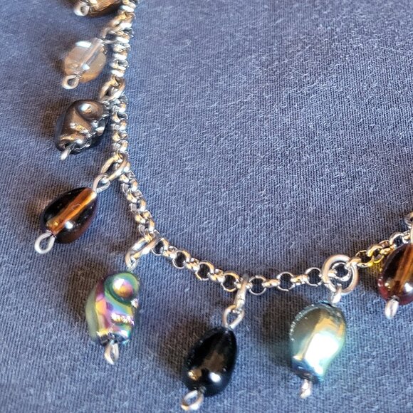 Skull & Drops Charm Necklace - Green accent bead - Stainless Steel - Picture 2 of 3